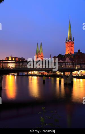 St Pietro e San Chiesa di Maria, Obernave, città anseatica di Lubecca, Baia di Lubecca, Schleswig-Holstein, Germania Foto Stock