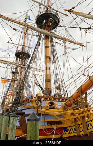 Il Kalmar Nyckel è una replica della nave di Peter Minuit che attraccò in Nuova Svezia (ora Delaware) nel 1638. La nave funge da ambasciatore educativo. Foto Stock