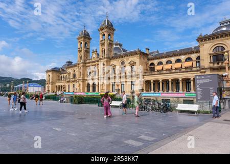 Donostia-San Sebastian, Spagna - 15 settembre 2022: Municipio di San Sebastian, Donostiako Udala Foto Stock