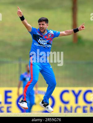 Hambantota, Sri Lanka. 02nd giugno 2023. Il Fazalhaq Farooqi afghano si appella durante la partita di cricket ODI del 1st tra Sri Lanka e Afghanistan allo stadio internazionale di cricket Mahinda Rajapaksa di Hambantota il 02nd giugno 2023. Viraj Kothalwala/Alamy Live News Foto Stock