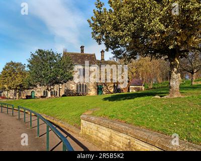 Regno Unito, Leeds, Kirkstall Abbey, Abbey House Museum. Foto Stock