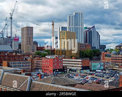 Regno Unito, West Yorkshire, Leeds, Arena Quarter, Altus House, Opal Tower, vita St Albans e Qone edifici. Foto Stock