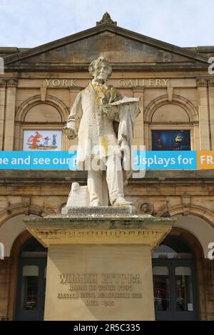 Statua dell'artista William Etty, York Art Gallery, Exhibition Square, Saint Leonard's Place, York, North Yorkshire, Inghilterra, Gran Bretagna, Regno Unito, Europa Foto Stock