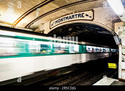 Uno dei la più antica stazione della metropolitana in Europa - metropolitana di Parigi Foto Stock