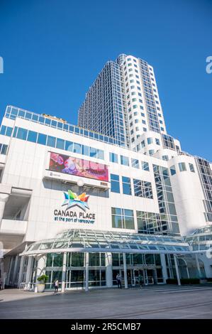 Vancouver, British Columbia - 26 maggio 2023: Canada Place e Pan Pacific Hotel. Foto Stock