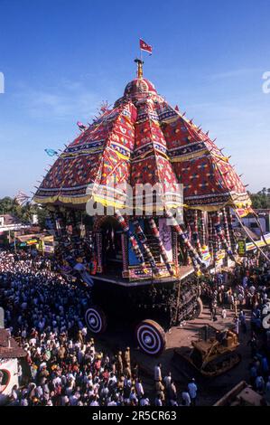 Festival dei carri tematici a Thiruvarur Tiruvarur, Tamil Nadu, India del Sud, India, Asia. Il più grande carro in India Foto Stock