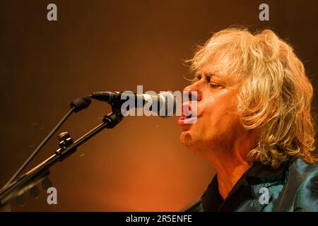 Mülheim, Germania, 13.08.2016. Sir Bob Geldhof suona allo Schloss Broich a Mülheim, Germania, Credit: ANT Palmer / Alamy Foto Stock