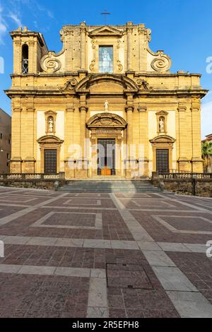 La Cattedrale di Sciacca, la cattedrale, fondata dai Normanni agli inizi del XII secolo e ricostruita successivamente (XVII secolo) in stile barocco, è dedicata alla Cattedrale di Sciacca Foto Stock
