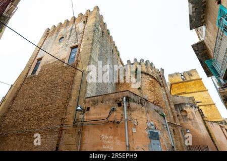 La Cattedrale di Maria Santissima Assunta, Città Vecchia di Castelvetrano, Sicilia, Italia. Il Duomo si trova in piazza Carlo d'Aragona a Castelv Foto Stock