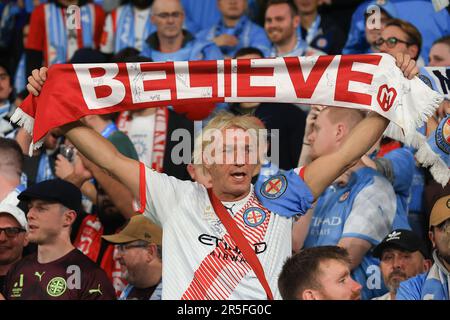 Sydney, Australia. 3rd giugno 2023; CommBank Stadium, Sydney, NSW, Australia: A-League Grand Final Football, Melbourne City contro Central Coast Mariners; i fan di Melbourne City mostrano le loro sciarpe Credit: Action Plus Sports Images/Alamy Live News Foto Stock