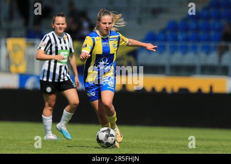 Patricia Pfanner (15° Vienna FC) in azione durante la partita Planet pure Frauen Bundesliga prima Vienna FC vs Sturm Graz a Hohe Warte (Tom Seiss/ SPP) Credit: SPP Sport Press Photo. /Alamy Live News Foto Stock