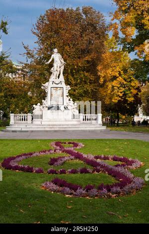 Monumento di Mozart Burggarten, Vienna, Austria Foto Stock