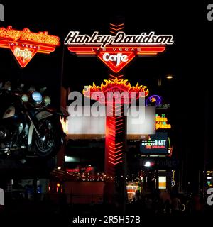 Harley Davidson Cafe di notte a Las Vegas Foto Stock