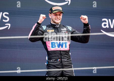 Montmelo, Espagne. 04th giugno, 2023. MARTINS Victor (fra), ART Grand Prix, Dallara F2, podio celebrativo ritratto durante il 6th° round del Campionato FIA di Formula 2 2023 dal 2 al 4 giugno 2023 sul circuito di Barcellona-Catalunya, a Montmelo, Spagna - Foto Xavi Bonilla/DPPI Credit: DPPI Media/Alamy Live News Foto Stock