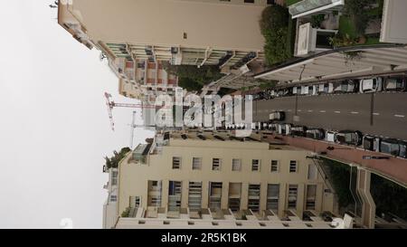 MONACO MONTE CARLO - CIRCA MARZO 2023: Vista di via Monaco in primavera, contenuti di viaggio Foto Stock