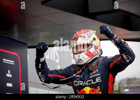 BARCELLONA - Max Verstappen (Red Bull Racing) si fregia dopo aver vinto il Gran Premio di Spagna. ANP SEM VAN DER WAL Foto Stock