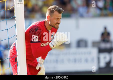 Genk, Belgio. 04th giugno, 2023. Simon Mignolet, portiere del club, ha mostrato durante una partita di calcio tra Royale Union Saint-Gilloise e il Club Brugge, domenica 04 giugno 2023 a Brugge, il 6° giorno dei play-off dei campioni della prima divisione del campionato belga della 'Jupiler Pro League' del 2022-2023. BELGA PHOTO KURT DESPLENTER Credit: Belga News Agency/Alamy Live News Foto Stock