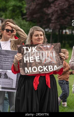 Russi di opposizione ad un incontro a sostegno di Alexei Navalny a Sofia, Bulgaria Foto Stock