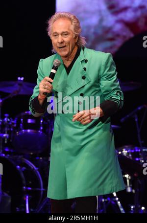 Hiawassee, Georgia, Stati Uniti. 3rd giugno, 2023. Gary Puckett sul palco per Happy Together Tour 2023, Anderson Music Hall, Hiawassee, GA 3 giugno 2023. Credit: Derek Storm/Everett Collection/Alamy Live News Foto Stock