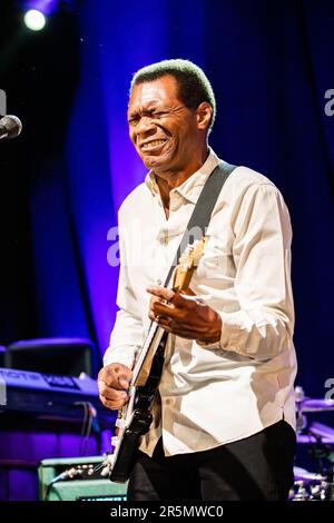 Milano, Italia. 04th giugno, 2023. LA BAND ROBERT CRAY suona dal vivo sul palco al Santeria Toscana 31 durante l'"Now on Tour 2023". Credit: Rodolfo Sassano/Alamy Live News Foto Stock