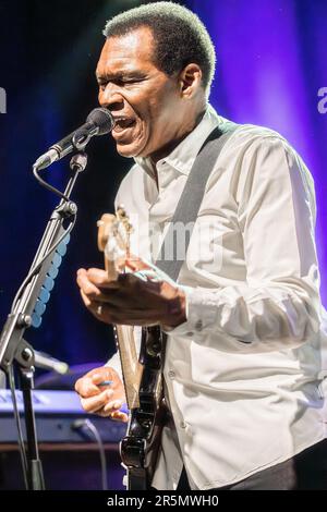 Milano, Italia. 04th giugno, 2023. LA BAND ROBERT CRAY suona dal vivo sul palco al Santeria Toscana 31 durante l'"Now on Tour 2023". Credit: Rodolfo Sassano/Alamy Live News Foto Stock