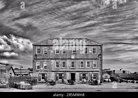 L'edificio Old Low Lights Fishermen è ora una caffetteria e un museo locale a North Shields che si affaccia sull'estuario del Tyne Foto Stock