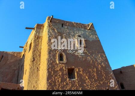 Impero Mongolo. La capitale dell'Orda d'Oro - Sarai Batu. (Ricostruzione), primo piano sulla costruzione di fango Foto Stock