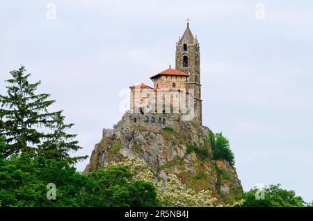 Chiesa di Saint-Michel d'Aiguilhe, le Puy-en-Velay, Dipartimento dell'alta Loira, Auvergne, Francia, San Michele sull'ago Foto Stock