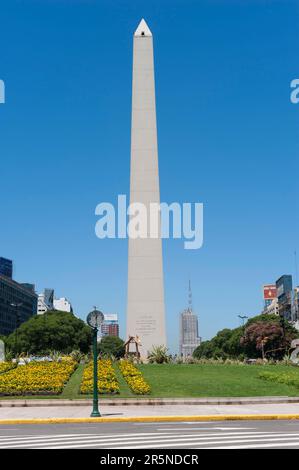 Obelisco, Avenida 9 de Julio, Buenos Aires, Argentina Foto Stock