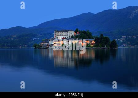 Isola San Giulio, Orta San Giulio, Lago d'Orta, Provincia di Novara, Piemonte, Lago d'Orta, Italia Foto Stock