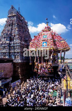 Festival dei carri tematici a Thiruvarur Tiruvarur, Tamil Nadu, India del Sud, India, Asia. Il più grande carro in India Foto Stock