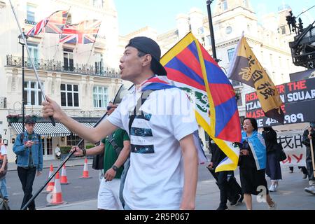 Londra, Regno Unito. 4th giugno, 2023. Gli Hong Kongers oltreoceano celebrano il 34th° anniversario dell'incidente del 'giugno 4th' quando i manifestanti degli studenti e alcuni residenti di Pechino furono forzatamente liberati da Piazza Tiananmen dall'Esercito popolare di Liberazione (PLA) dopo l'imposizione della legge marziale, portando a morti stimate a diverse centinaia - a molte migliaia. Credit: Undicesima ora di Fotografia/Alamy Live News Foto Stock