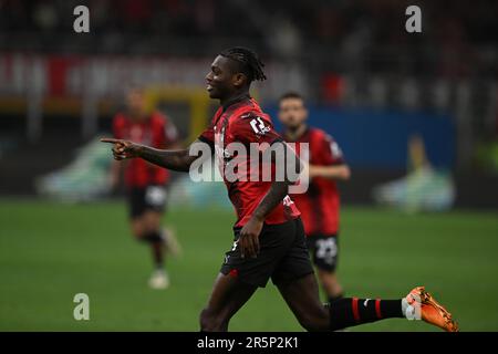 Milano, Italia. 04th giugno, 2023. Rafael Leao (Milano) durante la 'Serie A' italiana tra Milano 3-1 Hellas Verona allo Stadio Giuseppe Meazza il 4 giugno 2023 a Milano. Credito: Maurizio Borsari/AFLO/Alamy Live News credito: AFLO Co.. Ltd./Alamy Live News Foto Stock