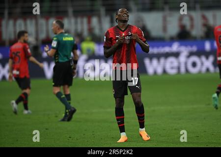 Milano, Italia. 04th giugno, 2023. Rafael Leao (Milano) durante la 'Serie A' italiana tra Milano 3-1 Hellas Verona allo Stadio Giuseppe Meazza il 4 giugno 2023 a Milano. Credito: Maurizio Borsari/AFLO/Alamy Live News credito: AFLO Co.. Ltd./Alamy Live News Foto Stock