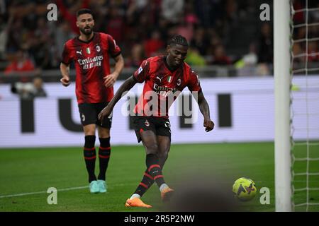 Milano, Italia. 04th giugno, 2023. Rafael Leao (Milano) durante la 'Serie A' italiana tra Milano 3-1 Hellas Verona allo Stadio Giuseppe Meazza il 4 giugno 2023 a Milano. Credito: Maurizio Borsari/AFLO/Alamy Live News credito: AFLO Co.. Ltd./Alamy Live News Foto Stock