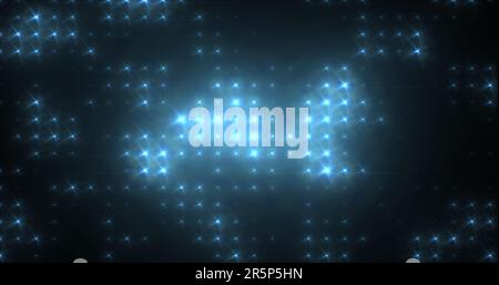 Anello astratto giallo brillante arancione brillante parete di discoteca con lampadine sfondo astratto. Foto Stock