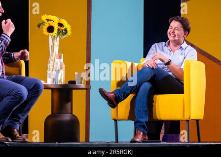 L'ex leader conservatore scozzese Ruth Davidson ha intervistato Fringe-by-the-Sea, North Berwick, East Lothian, Scotland, REGNO UNITO Foto Stock