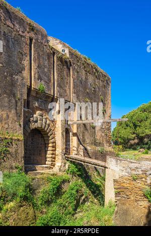 Portogallo, regione dell'Alentejo, Vila Vicosa, il castello medievale ospita il Museo di Archeologia e Museo di Caccia Foto Stock