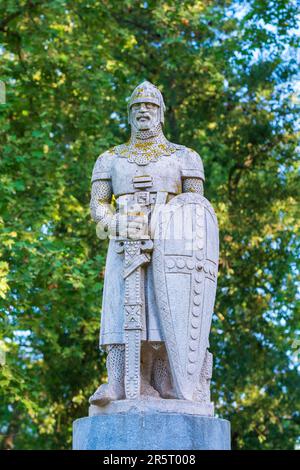 Portogallo, regione dell'Alentejo, Beja, Gago Coutinho et Sacadura Cabral giardino pubblico, statua in omaggio a Gonzo Mendes da Maia (1079-1170) conosciuto come il Lidador, cavaliere portoghese e una delle grandi figure storiche di Beja Foto Stock