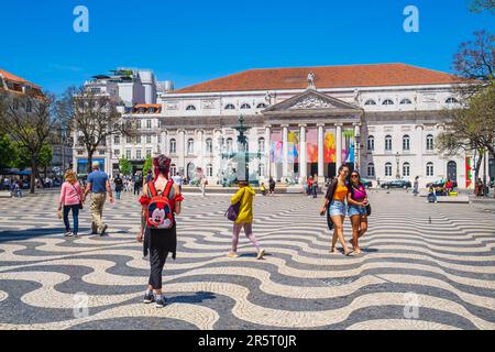 Portogallo, Lisbona, quartiere Baixa de Lisboa, Piazza del Re Pietro IV (Praca Dom Pedro IV), Teatro Nazionale di Dona Maria II Foto Stock