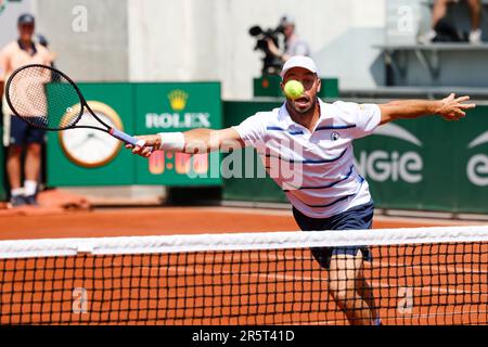 Parigi, Francia. 05th giugno, 2023. Tennis: Grand Slam/ATP Tour - French Open, doppie, miste, quarti di finale. Kato/Puetz (Giappone/Germania) - Stefani/Matos (Brasile). Tim Puetz è in azione. Credit: Frank Molter/dpa/Alamy Live News Foto Stock