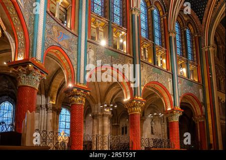 Francia, Parigi (75), zona di Saint-Germain, chiesa di Saint-Germain-des-Prés Foto Stock