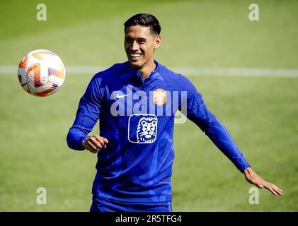 ZEIST - Tijjani Reijnders durante uno stage di formazione della nazionale olandese presso il campus KNVB il 5 giugno 2022 a Zeist, Paesi Bassi. La nazionale olandese si prepara alla semifinale della UEFA Nations League contro la Croazia. ANP ROBIN VAN LONKHUIJSEN Foto Stock