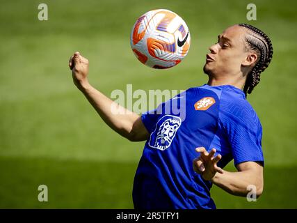 ZEIST - Xavi Simons durante uno stage di formazione della nazionale olandese presso il campus KNVB il 5 giugno 2022 a Zeist, nei Paesi Bassi. La nazionale olandese si prepara alla semifinale della UEFA Nations League contro la Croazia. ANP ROBIN VAN LONKHUIJSEN Foto Stock