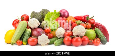 Frutta fresca matura e verdura sana isolata su sfondo bianco. Foto Stock