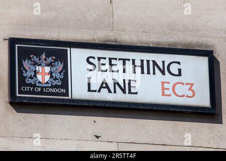 Londra, Regno Unito - Aprile 17th 2023: Cartello stradale per Seething Lane nella City of London, Regno Unito. Foto Stock