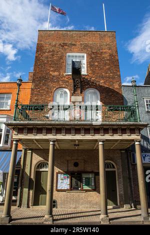 Essex, Regno Unito - Aprile 10th 2023: L'esterno della Sala dei piedi nella città di Maldon in Essex, Regno Unito. Foto Stock