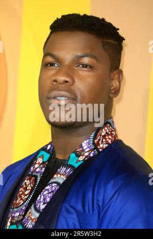 John Boyega partecipa alla prima europea di "Black Panther" all'Eventim Apollo di Londra. Foto Stock