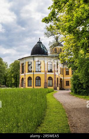 Giardino russo nel Castello Belvedere vicino Weimar Thuringia Germania. Si tratta di un'elegante residenza estiva risalente al 18th ° secolo. Vista dal parco del Castello Foto Stock