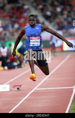 Lazaro Martinez (CUB) si piazza terzo nel triplo salto a 56-2 (17.12m) durante il Gala d'Oro Pietro Mennea, venerdì 2 giugno 2023, a Firenze, Italia. (Jiro Mochizuki/immagine dello sport) Foto Stock